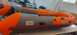 Boatsman НДНД  лодка BT380A  (306101 уценка)
